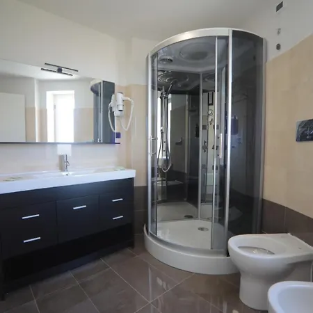 Acqua Marina Hotel&restaurant Otel 3*