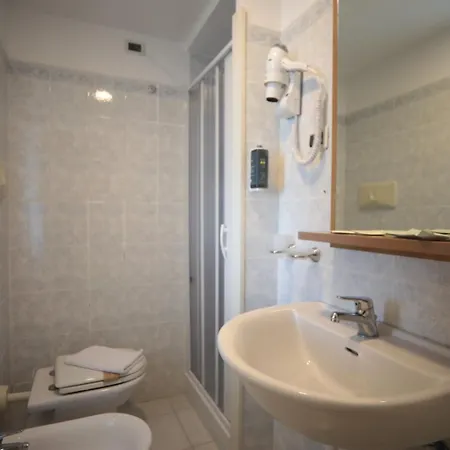 Otel Acqua Marina Hotel&restaurant 3*