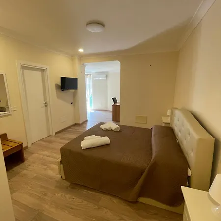 Acqua Marina Hotel&restaurant Otel 3*